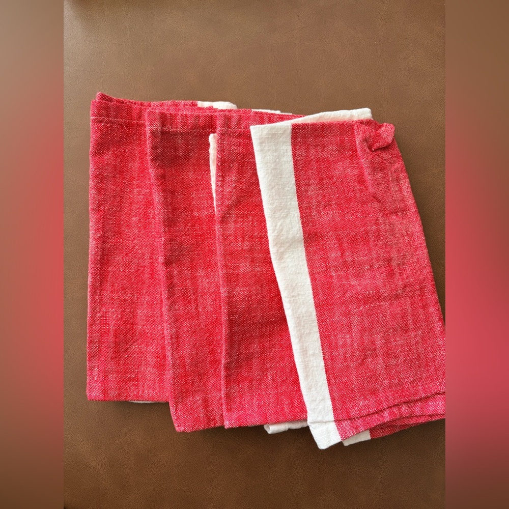 NWOT West Elm Red and White Cotton Napkins